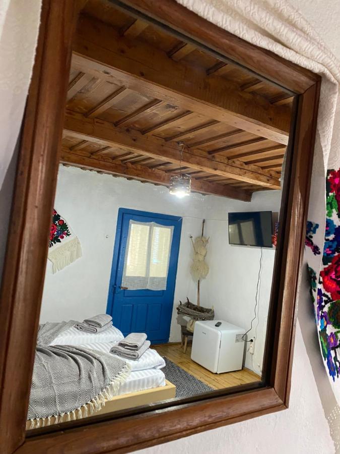 Casuta Tivadar Hotel Breb Eksteriør billede